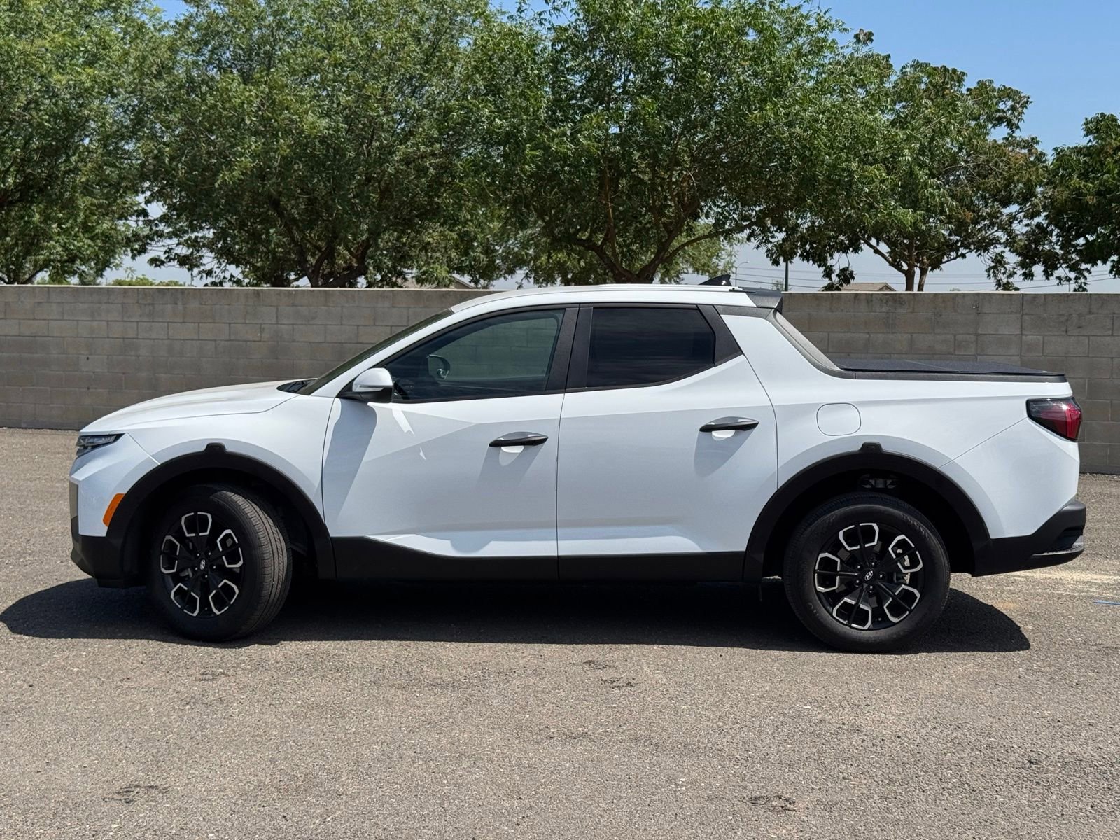 Used 2022 Hyundai Santa Cruz SEL FWD image 8