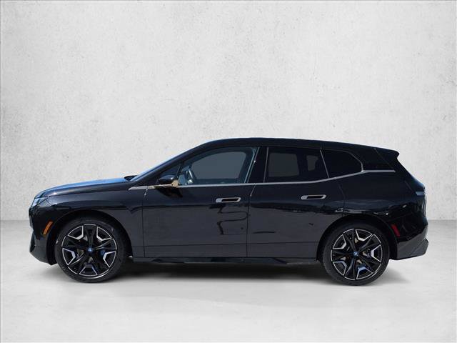 Used 2024 BMW iX xDrive50 w/ Premium Package AWD/4WD image 9