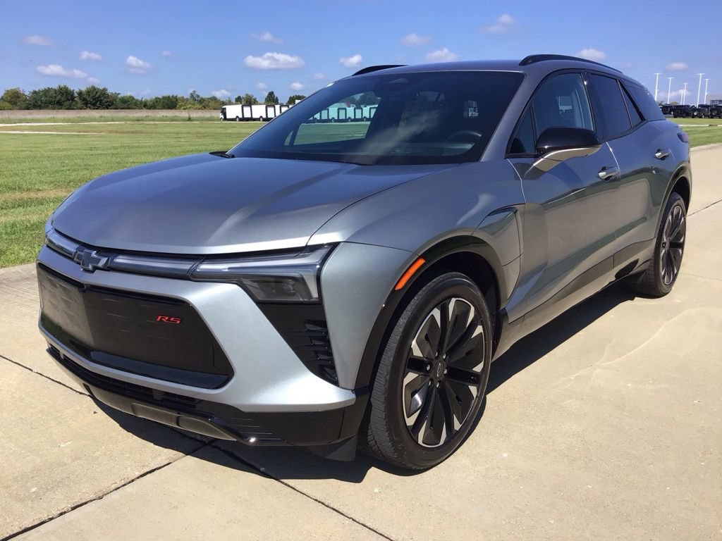 Used 2025 Chevrolet Blazer EV RS AWD/4WD image 3