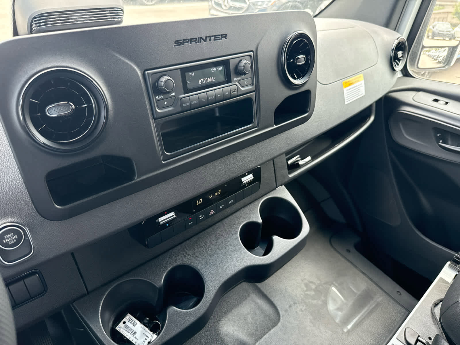 New 2025 Mercedes-Benz Sprinter 2500 image 27
