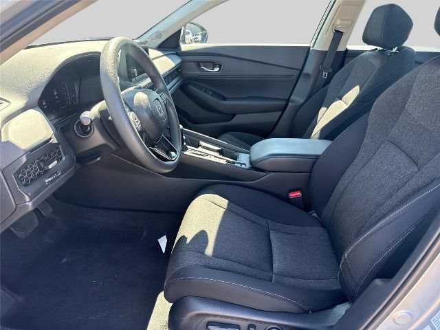 Used 2023 Honda Accord EX image 9