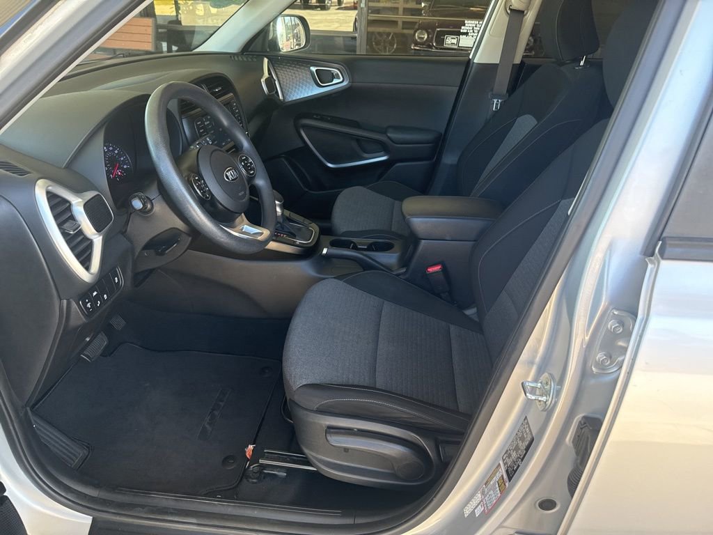 Used 2020 Kia Soul S image 8
