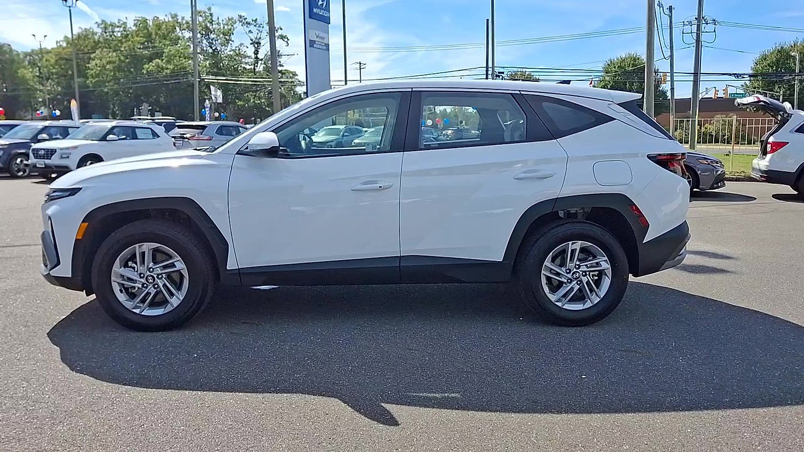 Used 2025 Hyundai Tucson SE image 5