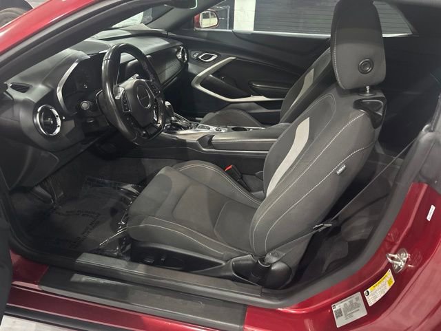 Used 2023 Chevrolet Camaro LT RWD image 10