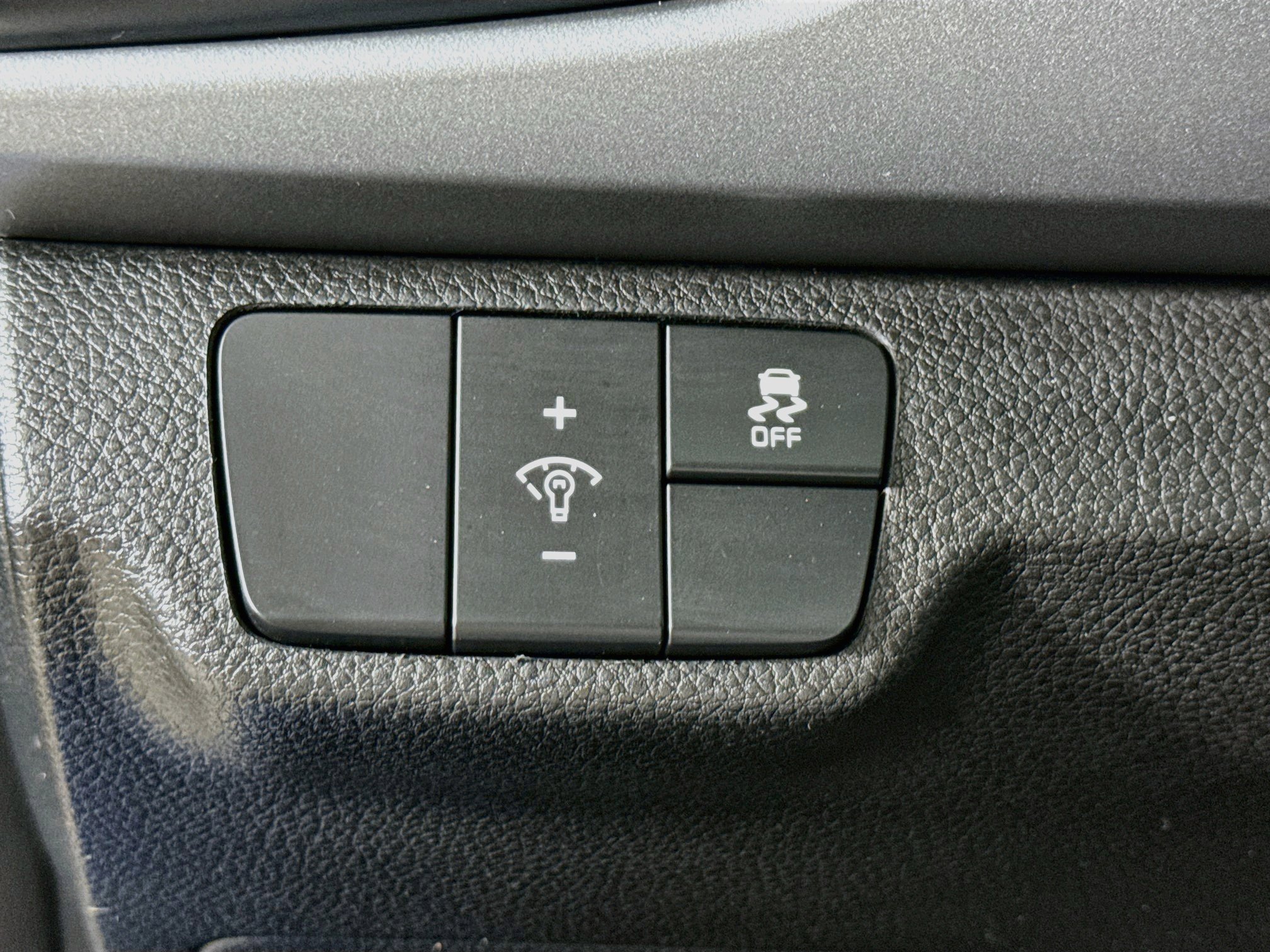 Used 2023 Kia Rio S w/ Technology Package FWD image 9