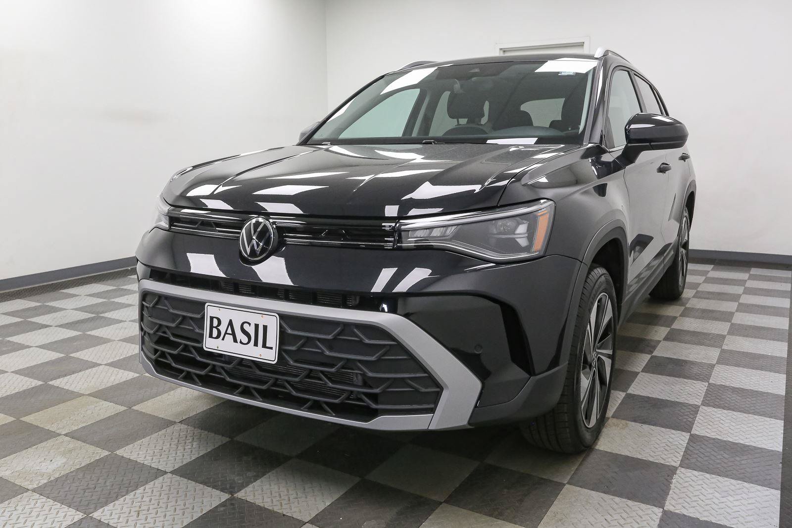 New 2026 Volkswagen Taos SE AWD/4WD image 4