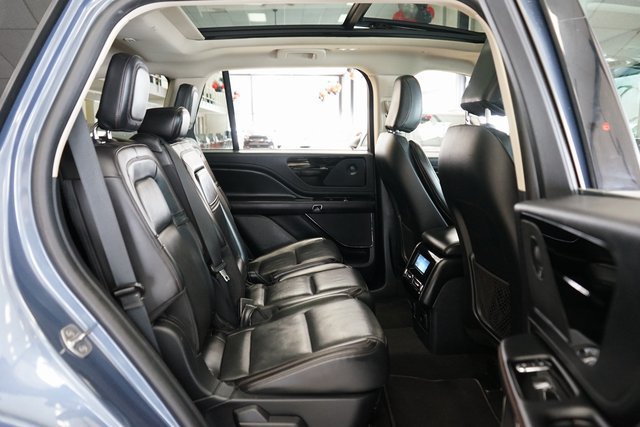 Used 2021 Lincoln Aviator Reserve AWD/4WD image 14