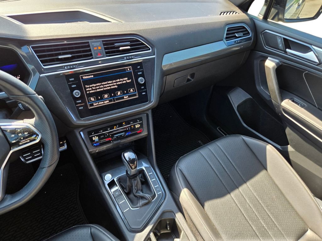 Used 2022 Volkswagen Tiguan SE R-Line image 23
