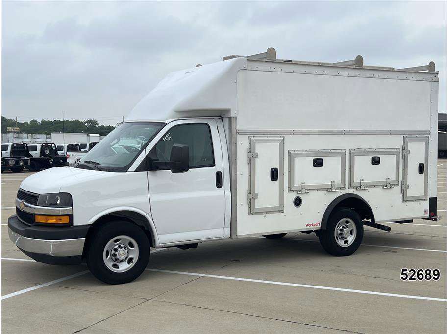 Used 2022 Chevrolet Express 3500 w/ Power Convenience Package RWD image 1