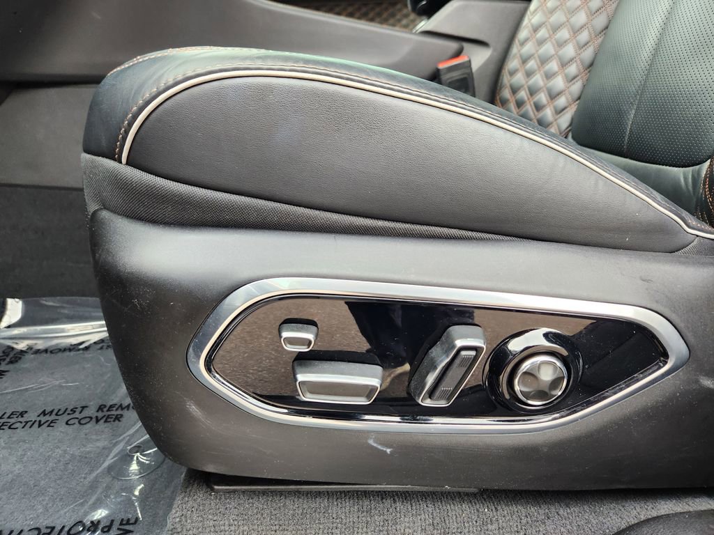 Used 2025 Jeep Grand Cherokee L Summit image 23