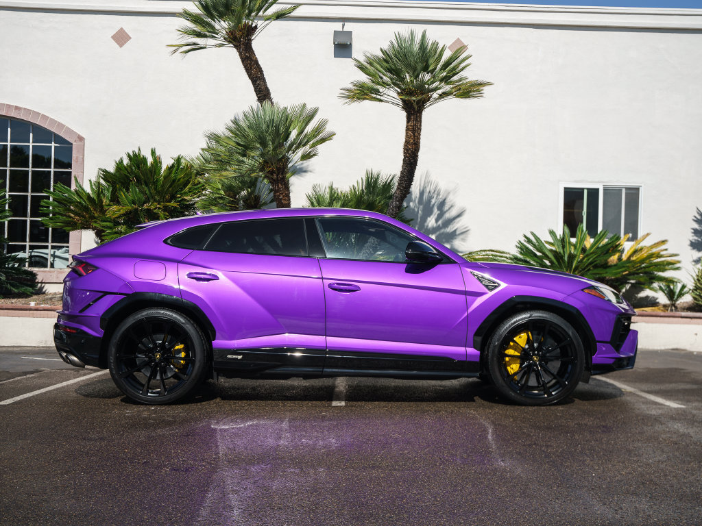 Used 2024 Lamborghini Urus S AWD/4WD image 2