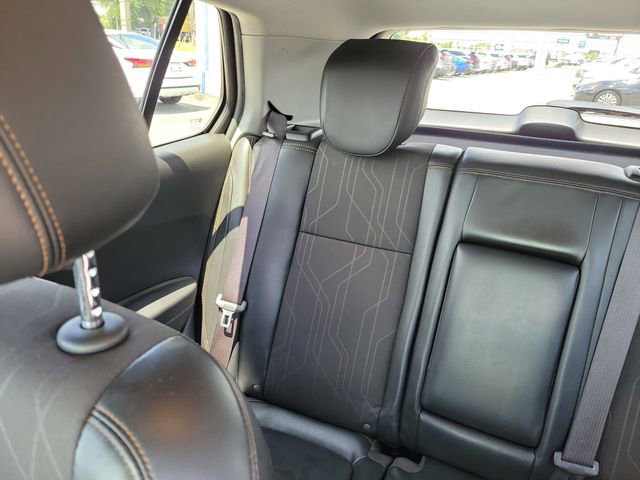 Used 2019 Chevrolet Trax LT w/ LT Convenience Package FWD image 18