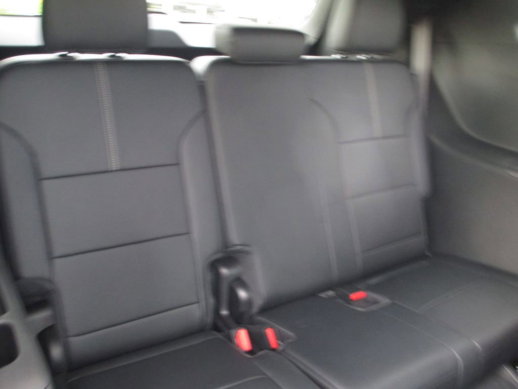 Used 2026 GMC Acadia Elevation w/ Black Edition AWD/4WD image 27