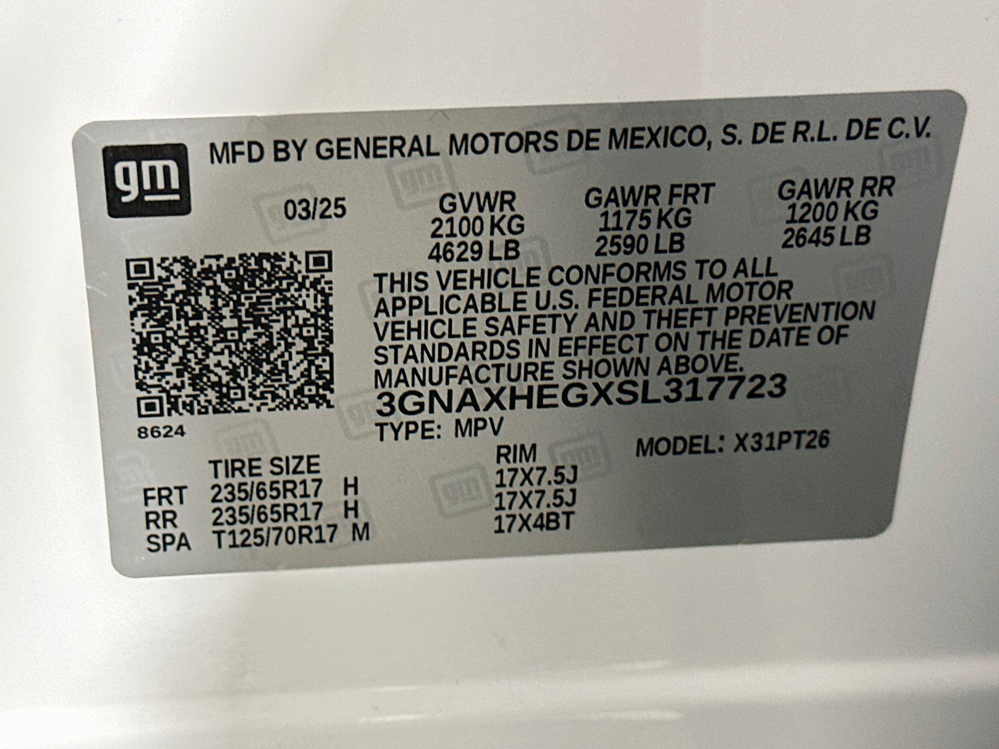 Used 2025 Chevrolet Equinox LT FWD image 12