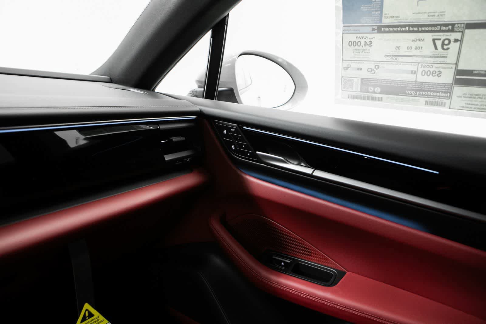 New 2026 Porsche Macan Electric RWD image 30