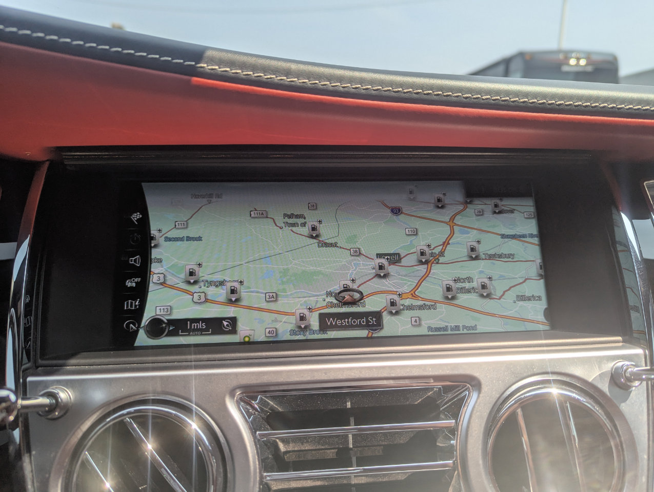 Used 2018 Rolls-Royce Dawn image 22