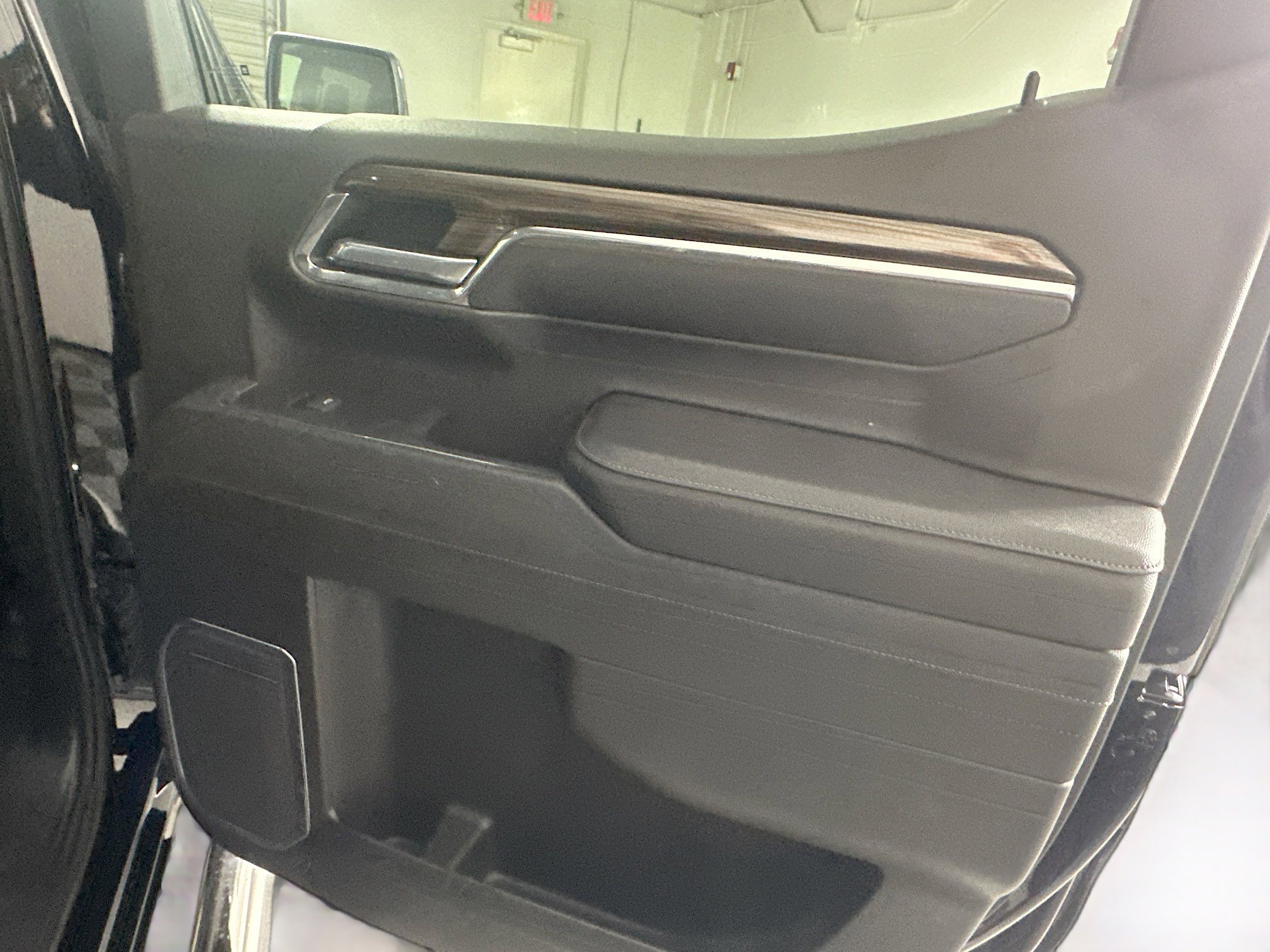 Used 2022 Chevrolet Silverado 1500 LT image 29