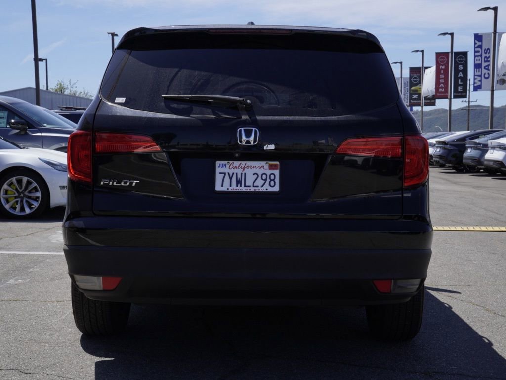 Used 2017 Honda Pilot EX image 5