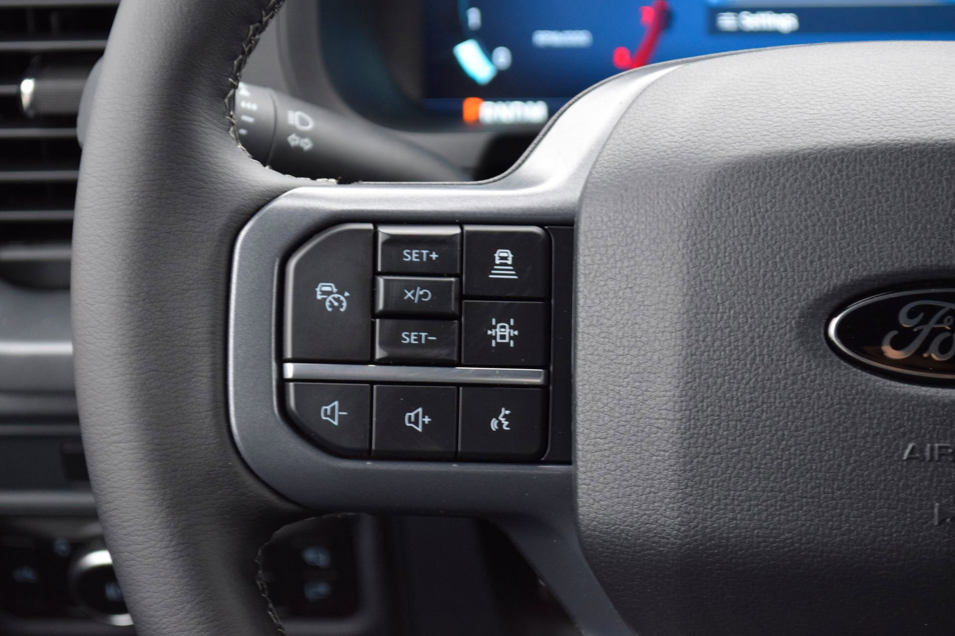 New 2026 Ford F150 XLT w/ Equipment Group 302A MID image 9