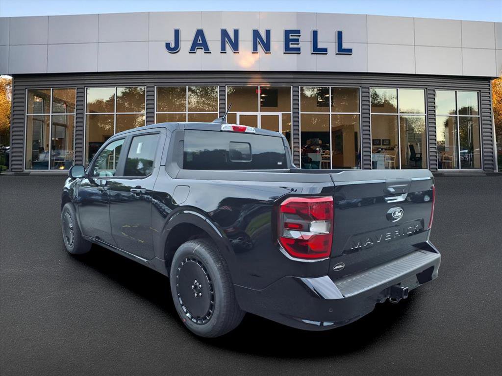 New 2025 Ford Maverick Lobo image 4