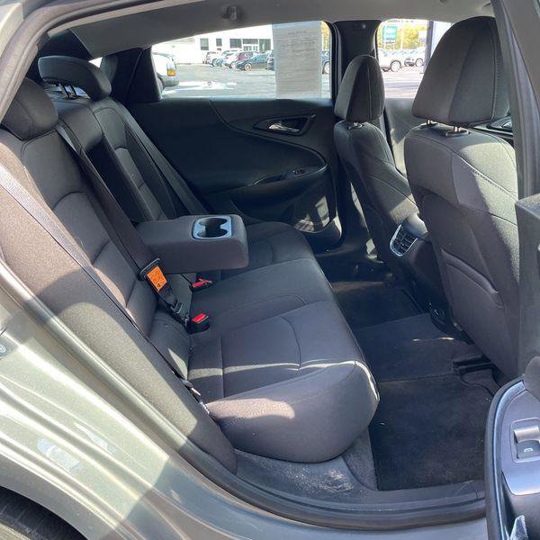 Used 2018 Chevrolet Malibu LT FWD image 21
