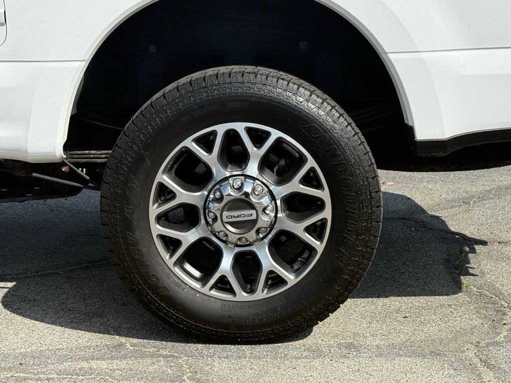 Used 2020 Ford F350 Lariat w/ Lariat Ultimate Package image 13