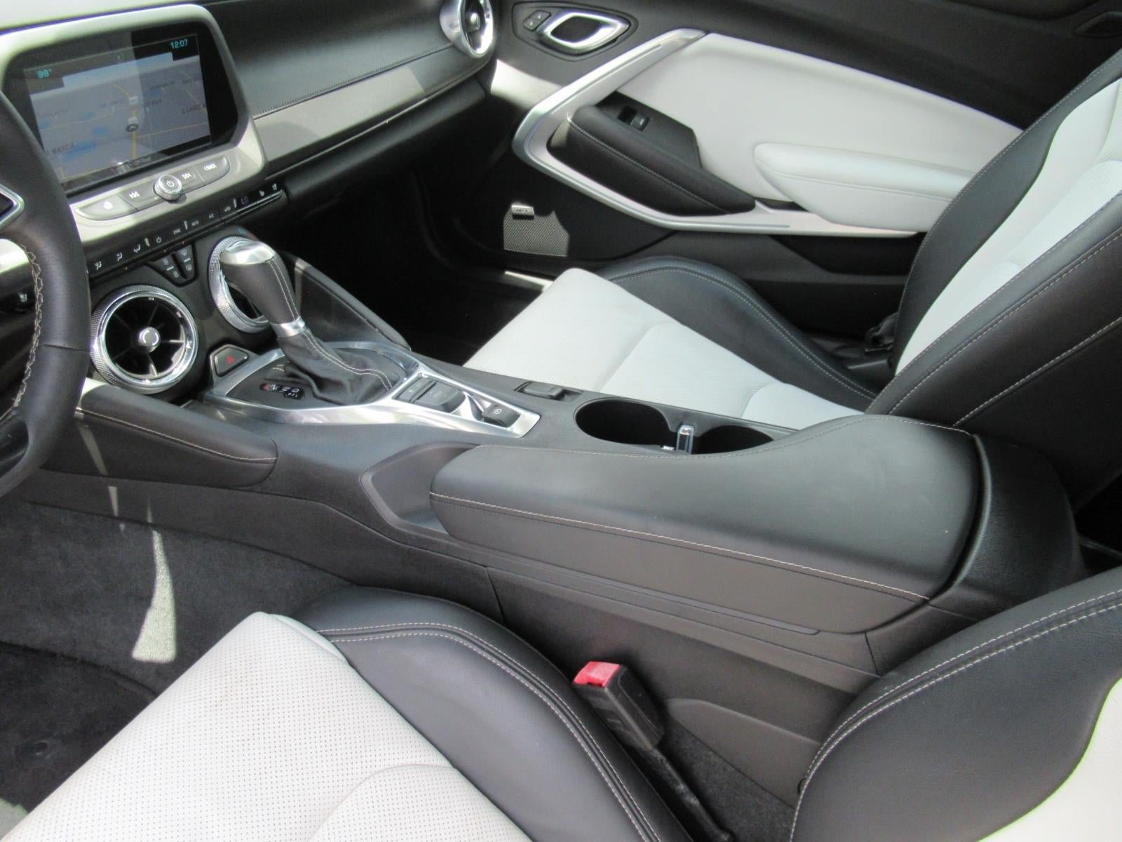 Used 2016 Chevrolet Camaro LT RWD image 17
