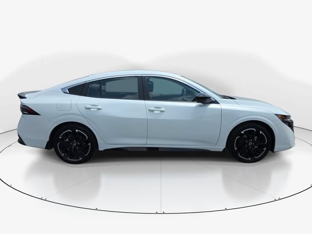 New 2026 Nissan Sentra SR w/ SR Premium Package FWD image 3