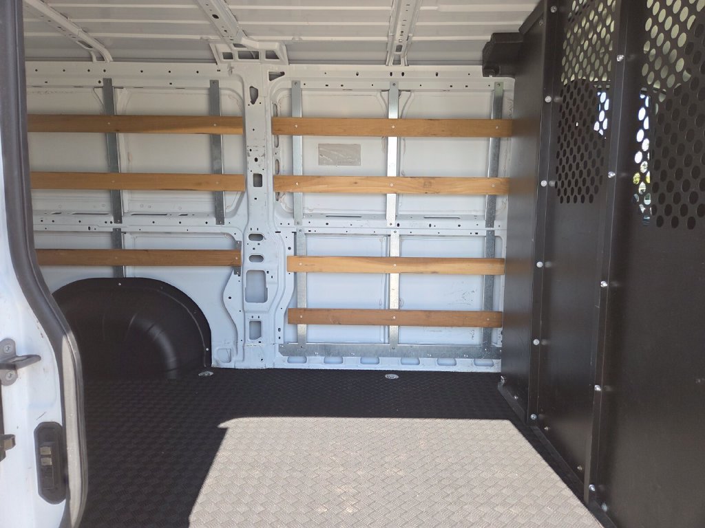 Used 2025 RAM ProMaster 2500 w/ U-Haul Equipment Group FWD image 19