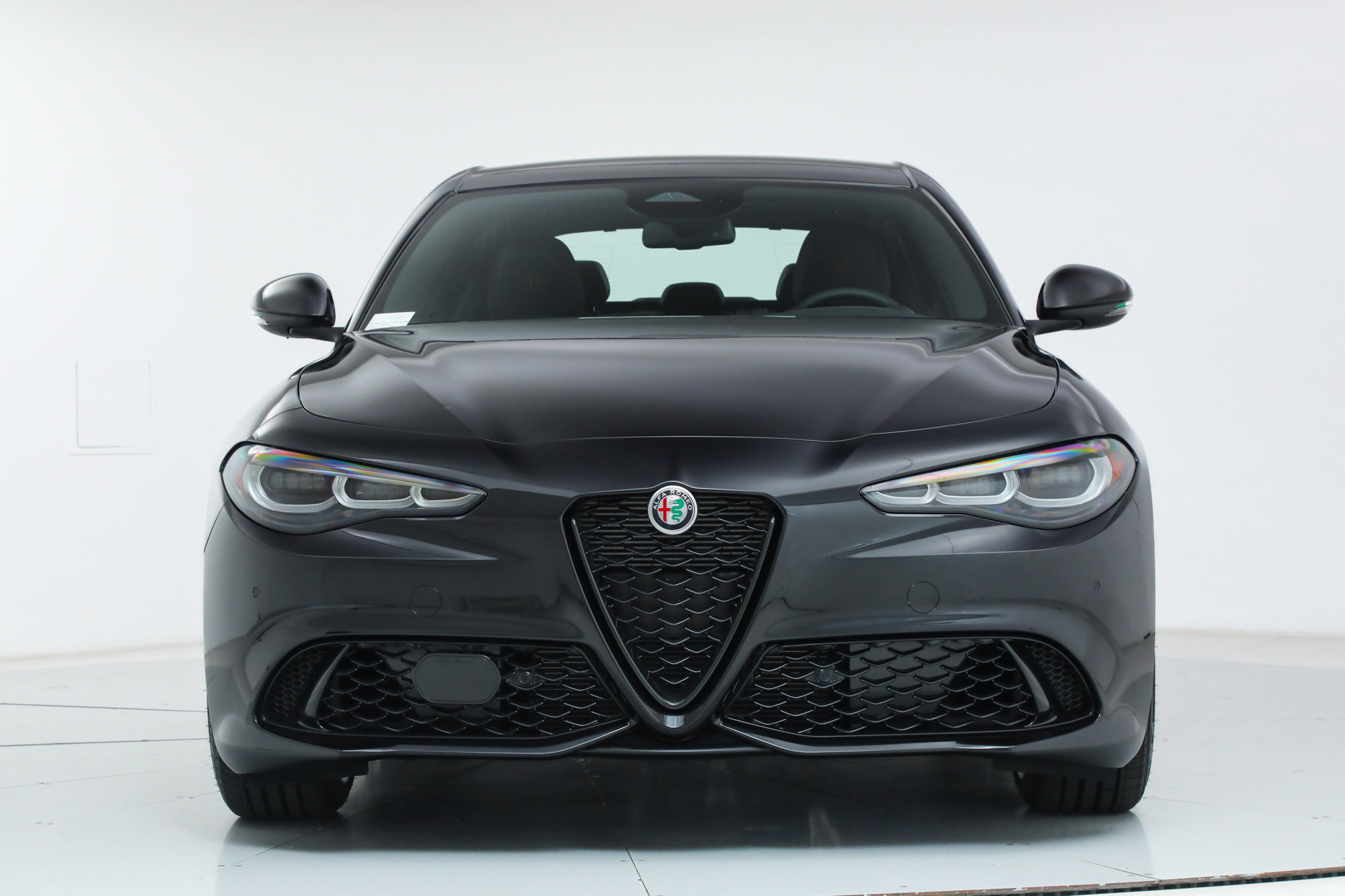 New 2025 Alfa Romeo Giulia w/ Driving Assist Package image 8