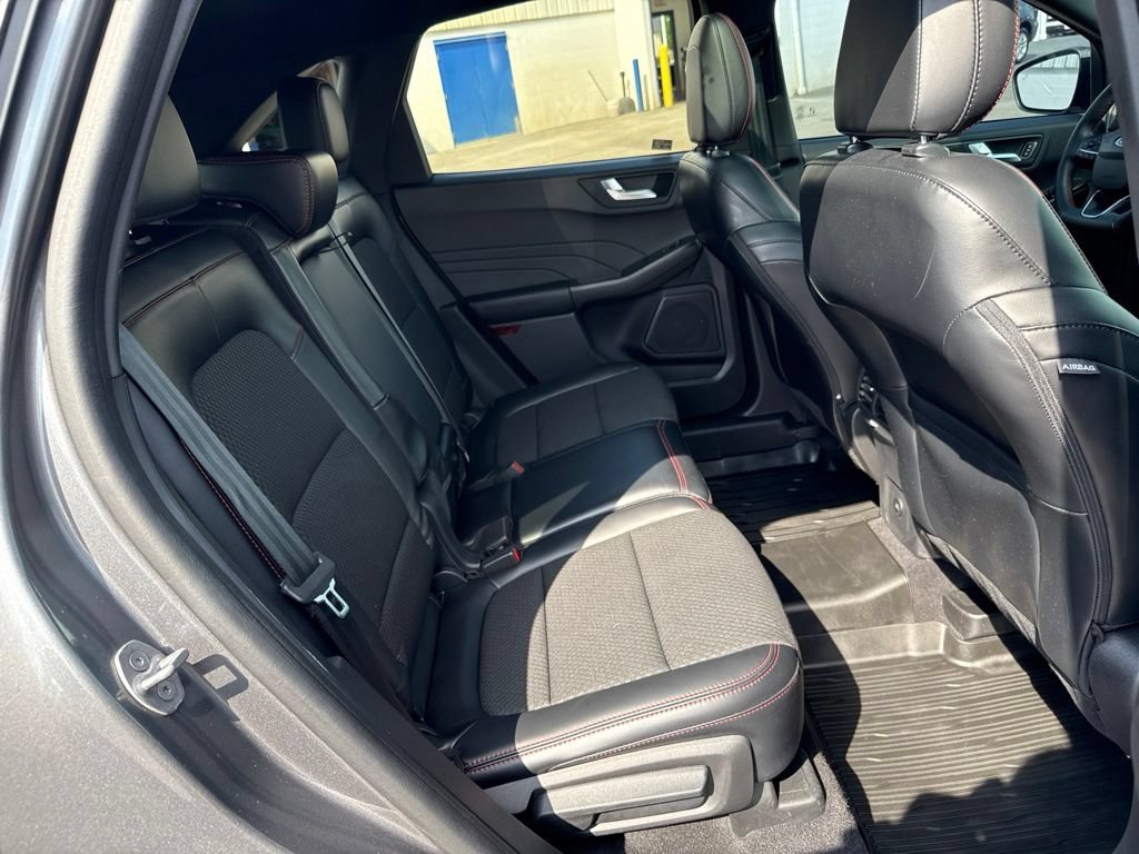 Used 2023 Ford Escape ST-Line w/ Tech Pack #1 AWD/4WD image 37