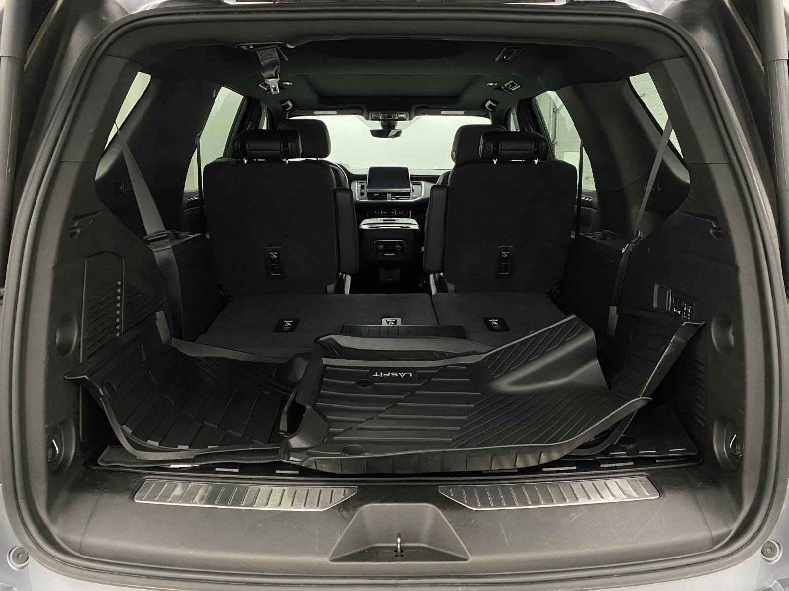 Used 2021 Chevrolet Tahoe High Country w/ Premium Package AWD/4WD image 5