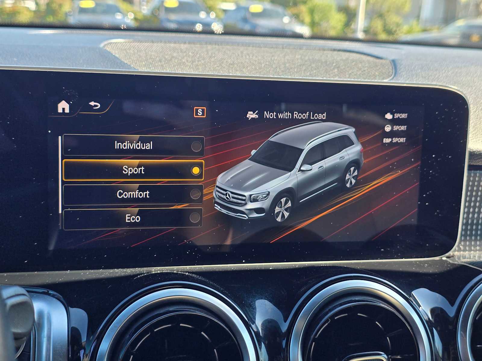 Used 2021 Mercedes-Benz GLB 250 4MATIC image 32