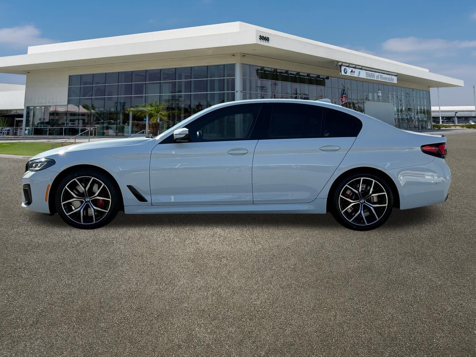 Used 2023 BMW 540i w/ M Sport Package image 6