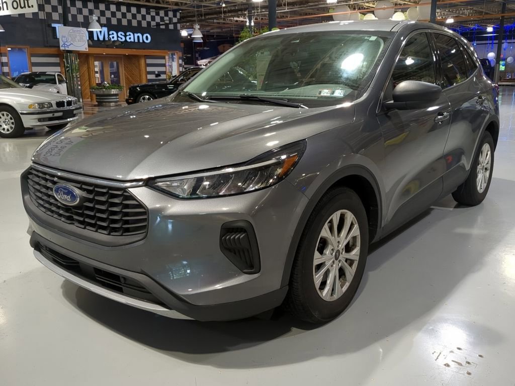 Used 2023 Ford Escape Active FWD video 1