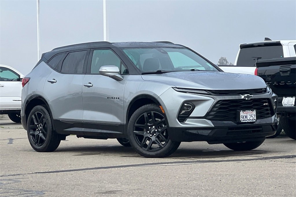 Used 2024 Chevrolet Blazer RS image 2