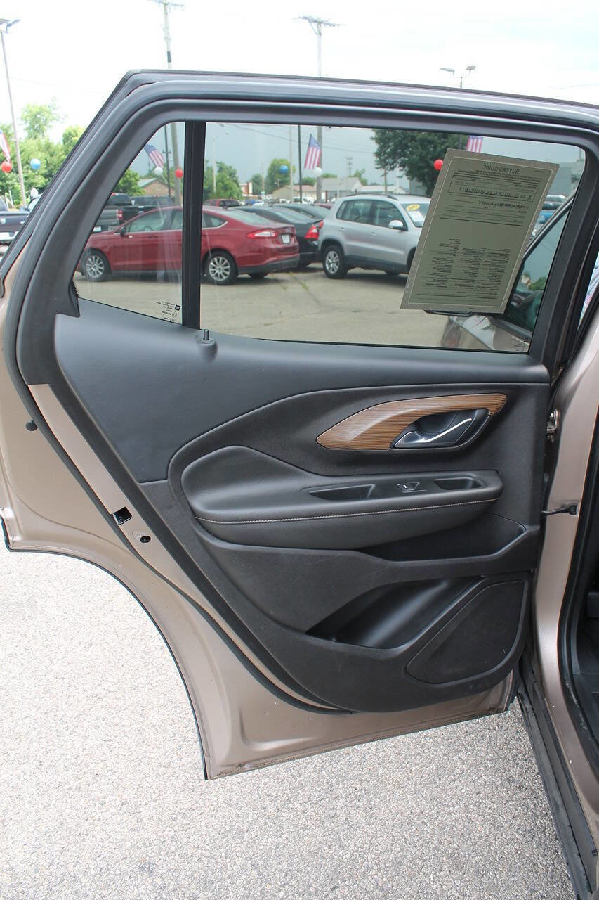 Used 2018 GMC Terrain SLE image 15
