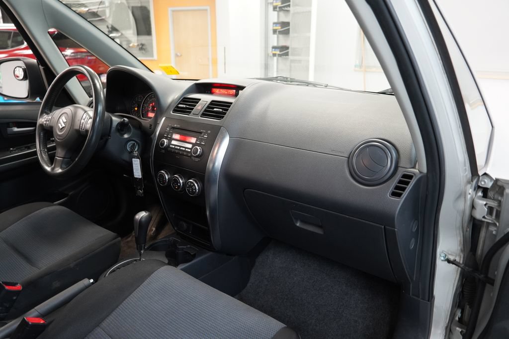 Used 2008 Suzuki SX4 Sedan FWD image 30