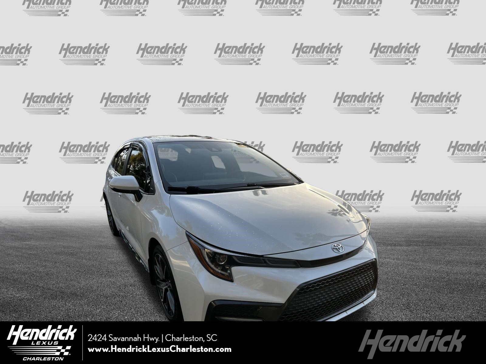 Used 2021 Toyota Corolla SE w/ SE Premium Package image 1