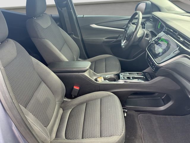 Used 2022 Chevrolet Bolt EUV LT w/ Comfort Package image 9