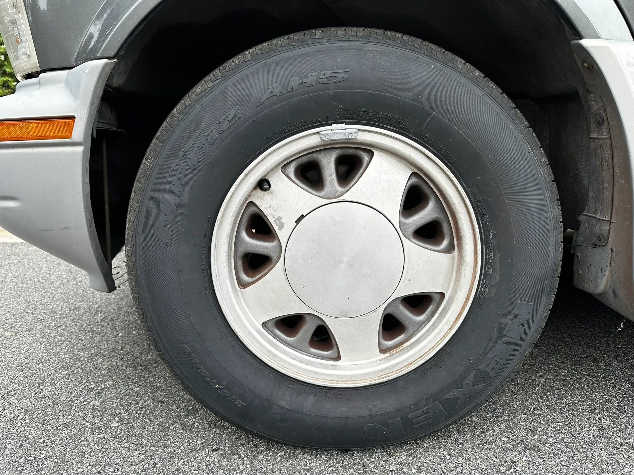 Used 2000 Chevrolet Astro Passenger RWD image 15