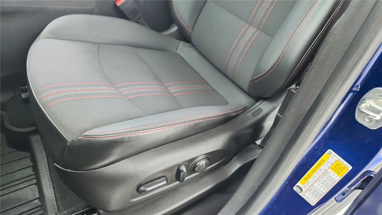 Used 2023 Chevrolet Equinox RS AWD/4WD image 17