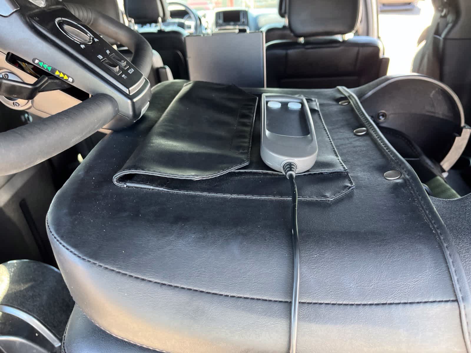 Used 2018 Dodge Grand Caravan GT FWD image 32