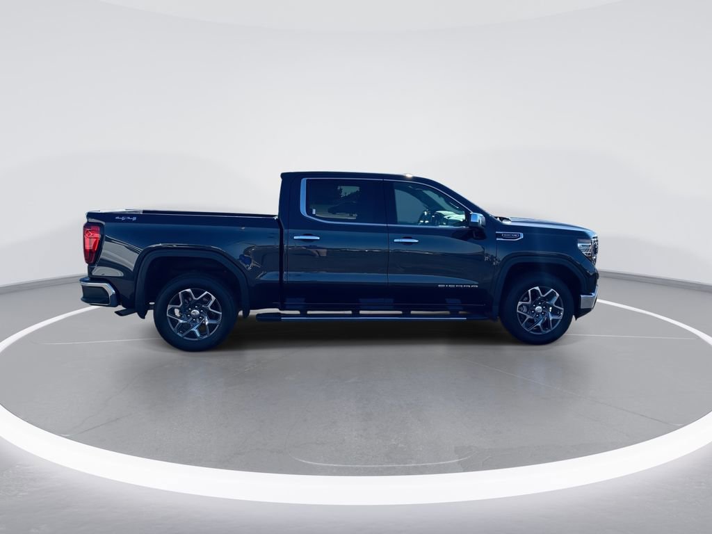 Used 2025 GMC Sierra 1500 SLT AWD/4WD image 9