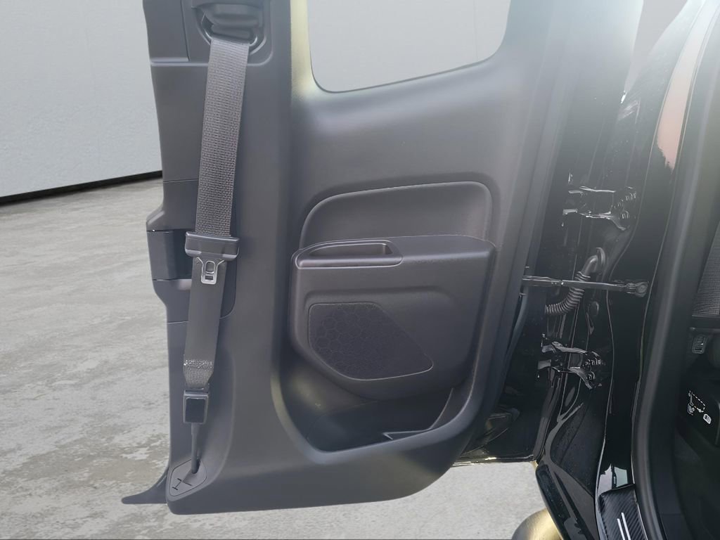 Used 2018 GMC Canyon SLE w/ SLE Convenience Package image 29