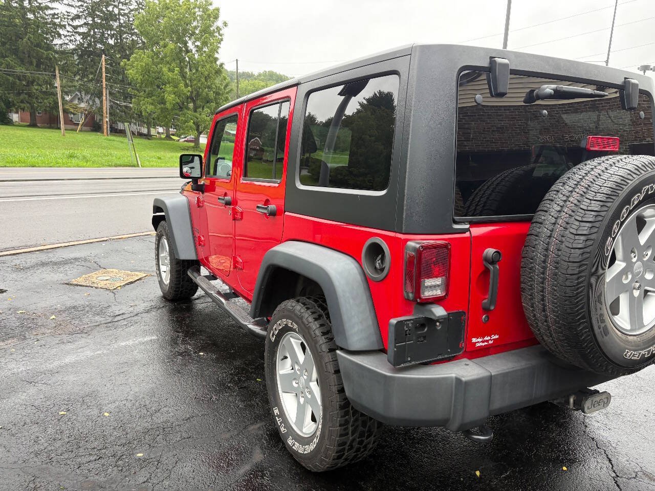 Used 2014 Jeep Wrangler Unlimited Sport w/ Quick Order Package 23S AWD/4WD image 12