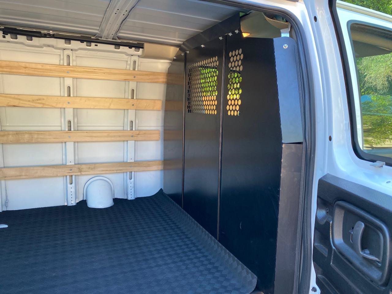Used 2025 Chevrolet Express 2500 w/ Driver Convenience Package RWD image 33