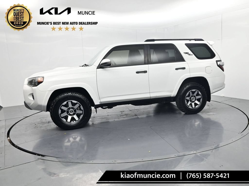 Used 2021 Toyota 4Runner TRD Off-Road AWD/4WD image 4