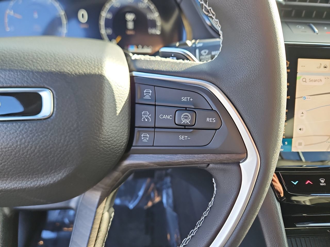 New 2026 Jeep Grand Cherokee Altitude AWD/4WD image 27