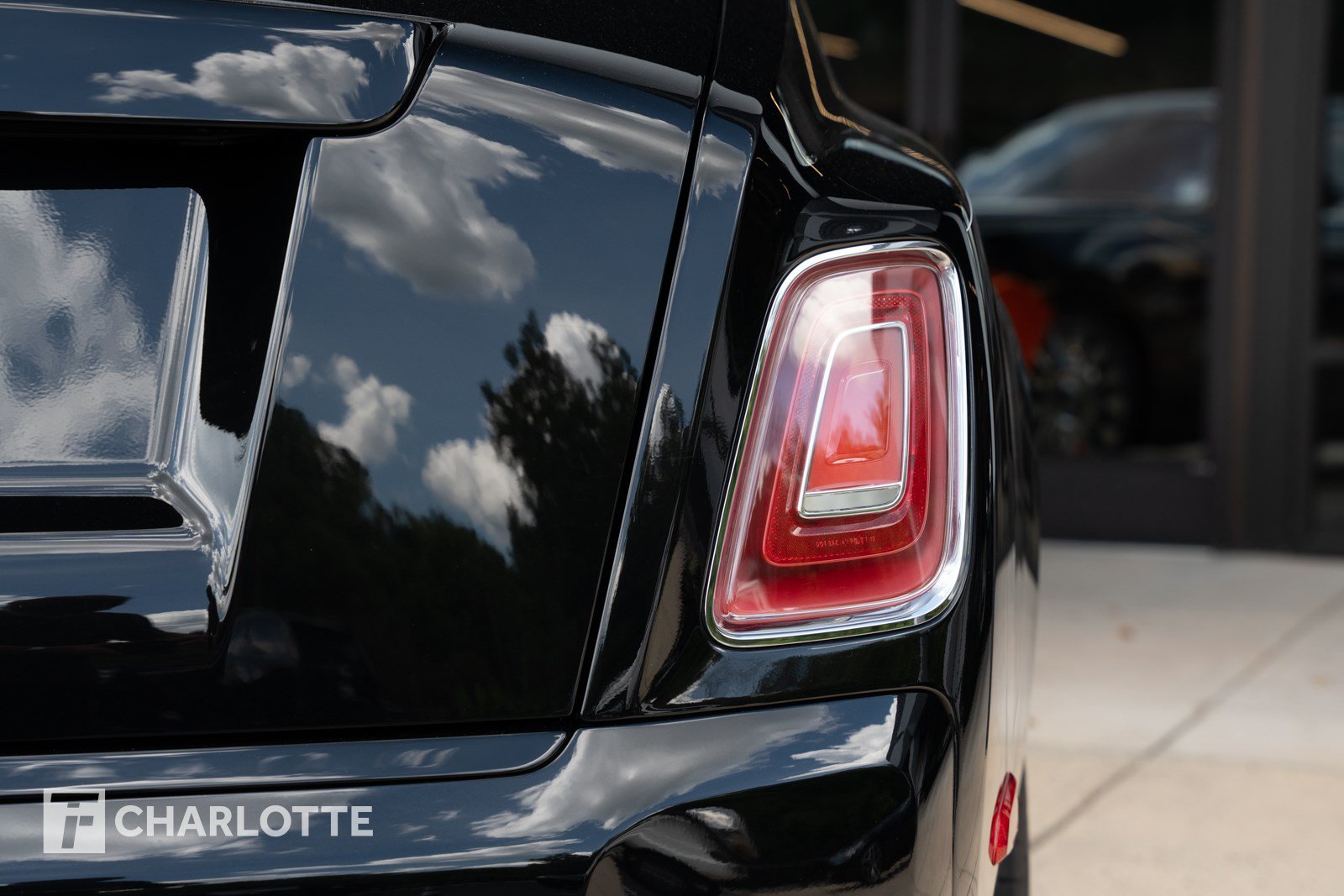Used 2023 Rolls-Royce Phantom Extended Wheelbase RWD image 20